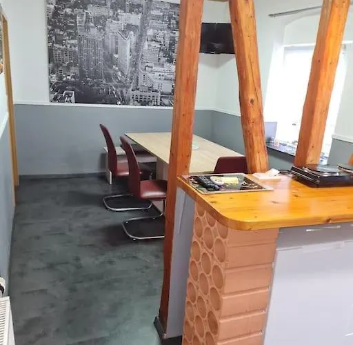 Grosse In Ko-pfaffendorf Nahe Dem Rhein Apartament *