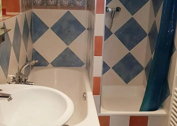 Grosse In Ko-pfaffendorf Nahe Dem Rhein Apartament *